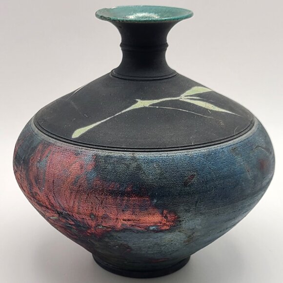 Robert Ellert Signed Raku Pottery Vase Iridescent Red Green Blue Black 6.5" H - Picture 3 of 10